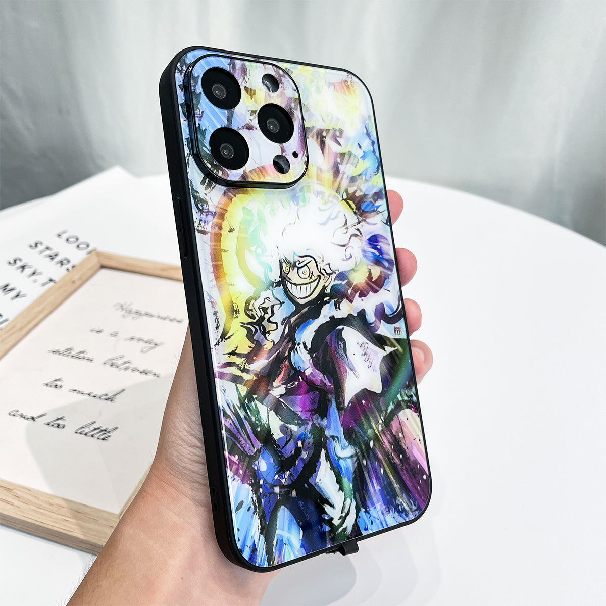 Intelligente Bunt Leuchtende Case für iPhone 15 Pro Max - Luffy Design