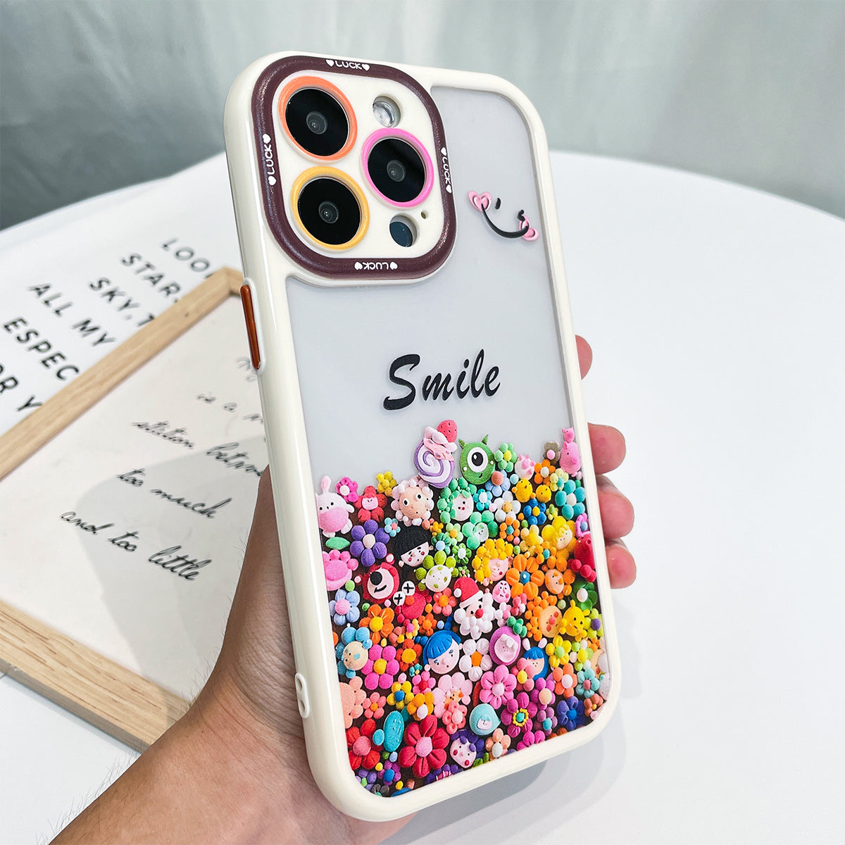 Color Pop Smile Designer Case für iPhone 15